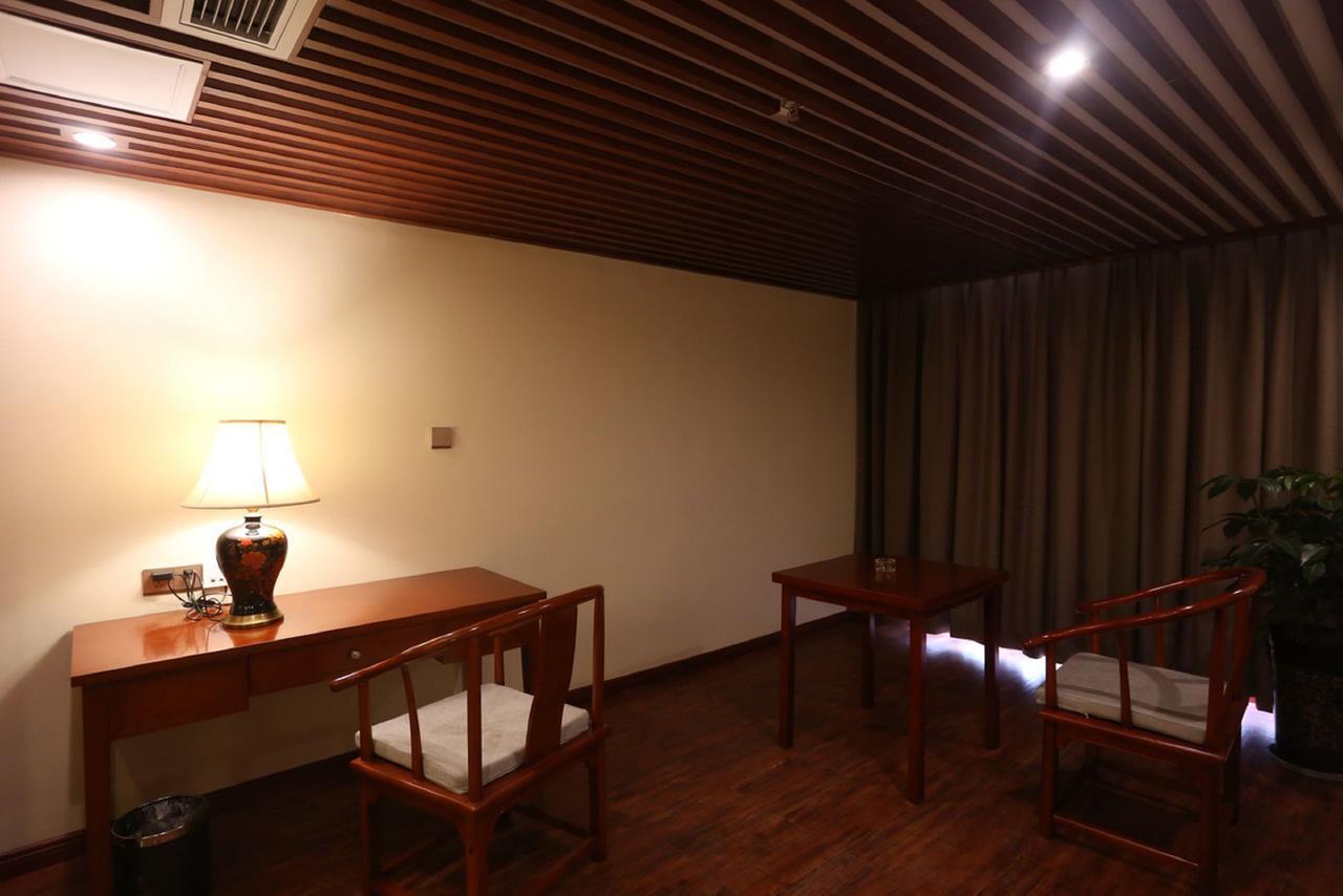 Mingshan Hotel Chengdu Eksteriør bilde