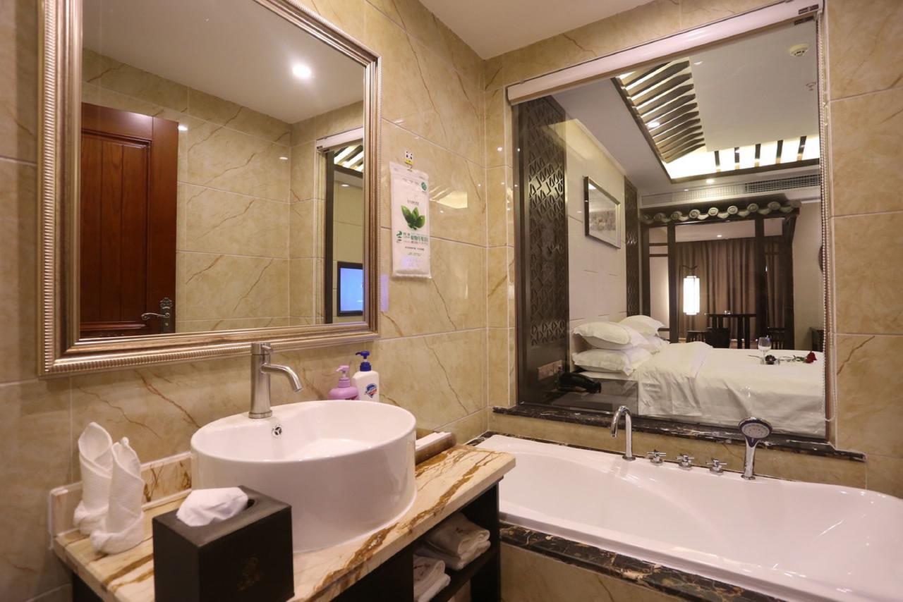 Mingshan Hotel Chengdu Eksteriør bilde
