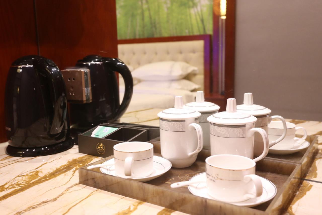 Mingshan Hotel Chengdu Eksteriør bilde