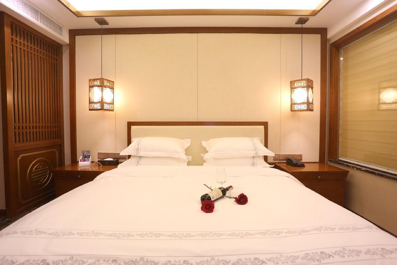 Mingshan Hotel Chengdu Eksteriør bilde