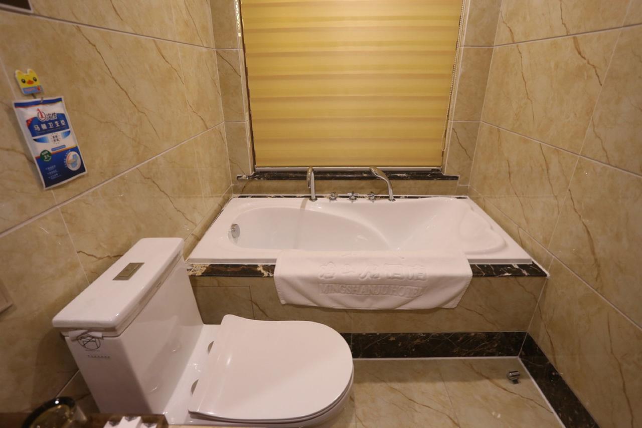 Mingshan Hotel Chengdu Eksteriør bilde