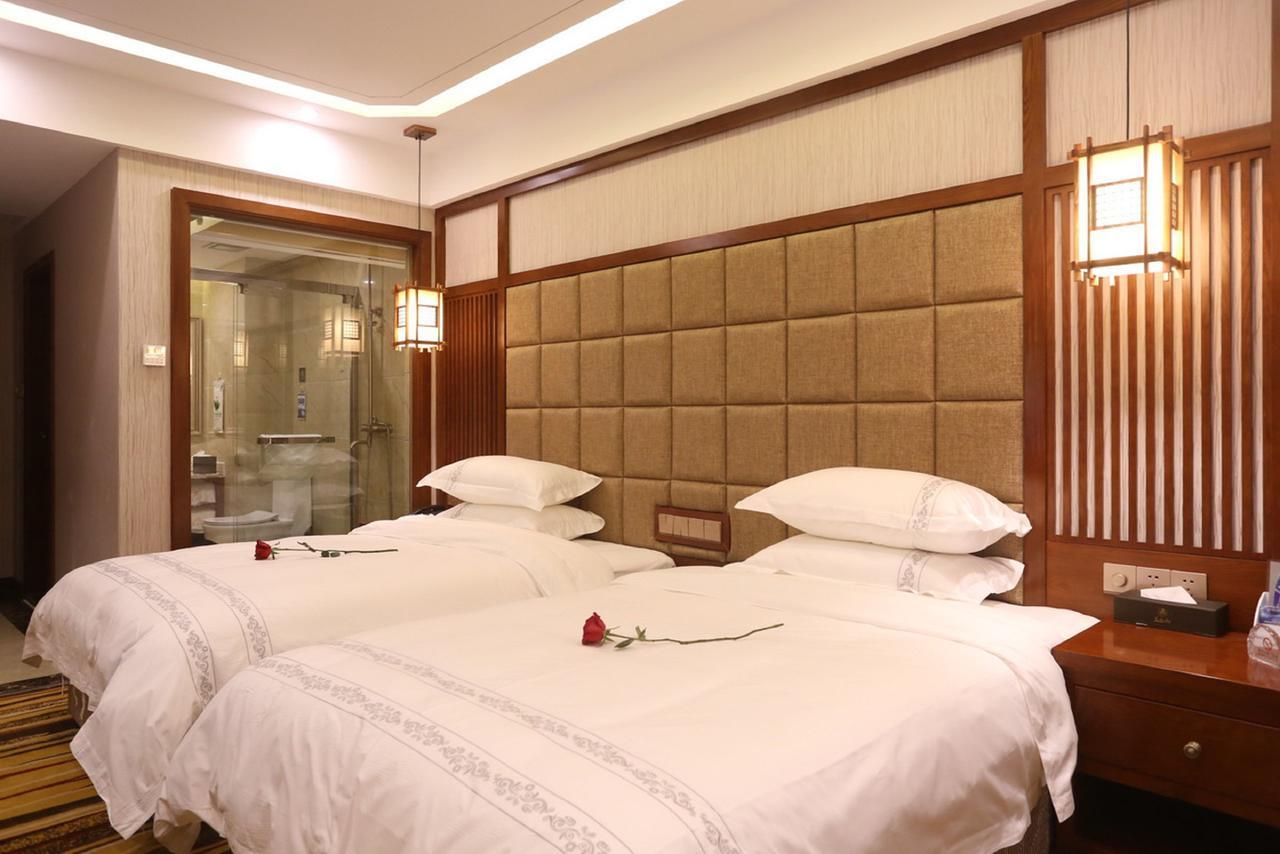 Mingshan Hotel Chengdu Eksteriør bilde