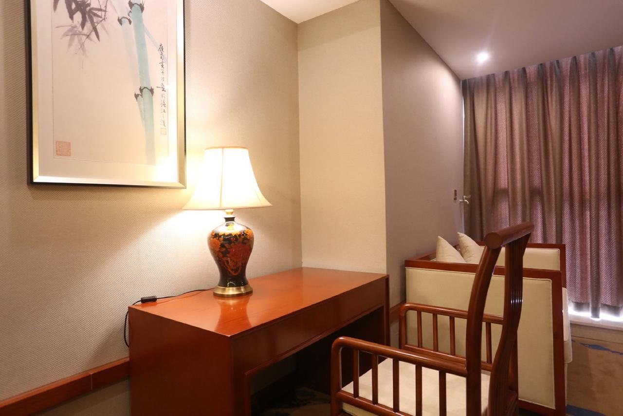 Mingshan Hotel Chengdu Eksteriør bilde