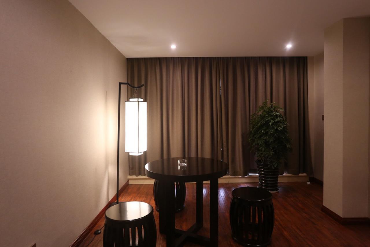 Mingshan Hotel Chengdu Eksteriør bilde
