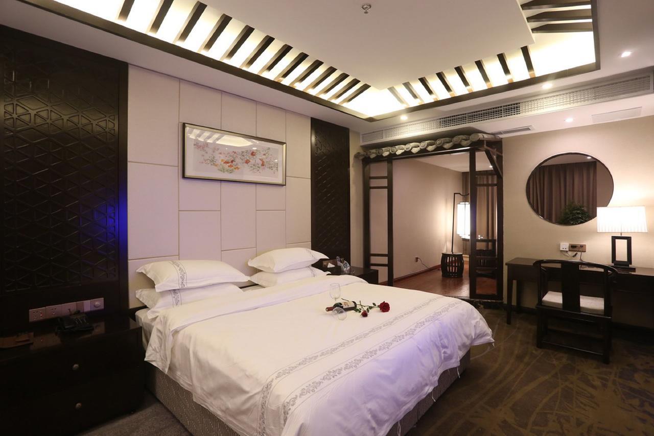 Mingshan Hotel Chengdu Eksteriør bilde
