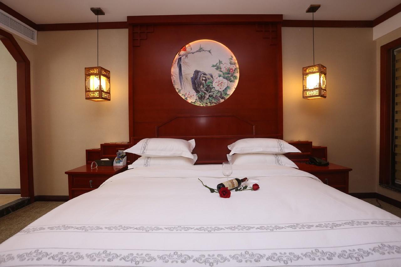 Mingshan Hotel Chengdu Eksteriør bilde