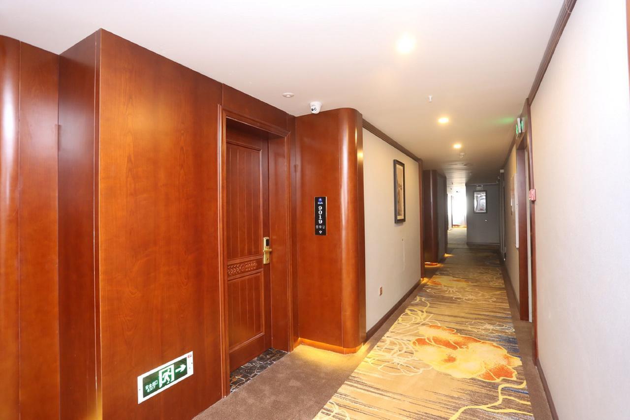 Mingshan Hotel Chengdu Eksteriør bilde